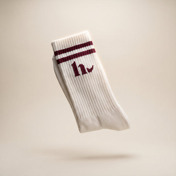 Hypest Sportsokken – Off-White met Burgundy Strepen