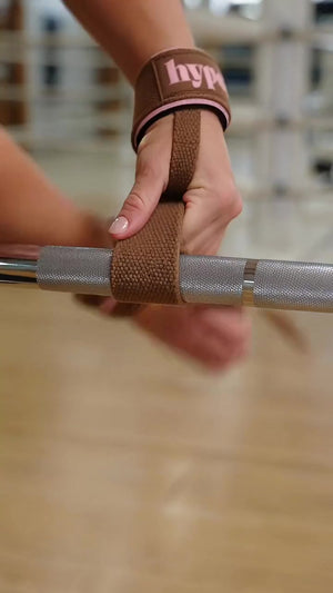 Hypest lifting straps op de stang